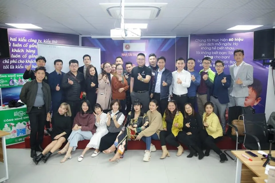 CEO Nguyễn Đình Mạnh - Giảng viên đào tạo về thương hiệu cá nhân trên mạng xã hội - Ảnh 2.