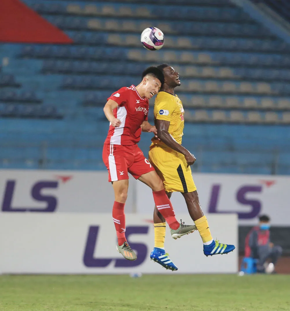 ẢNH: C&ocirc;ng Phượng, Văn Thanh lập c&ocirc;ng, HAGL đ&aacute;nh bại ĐKVĐ V.League Viettel - Ảnh 3.
