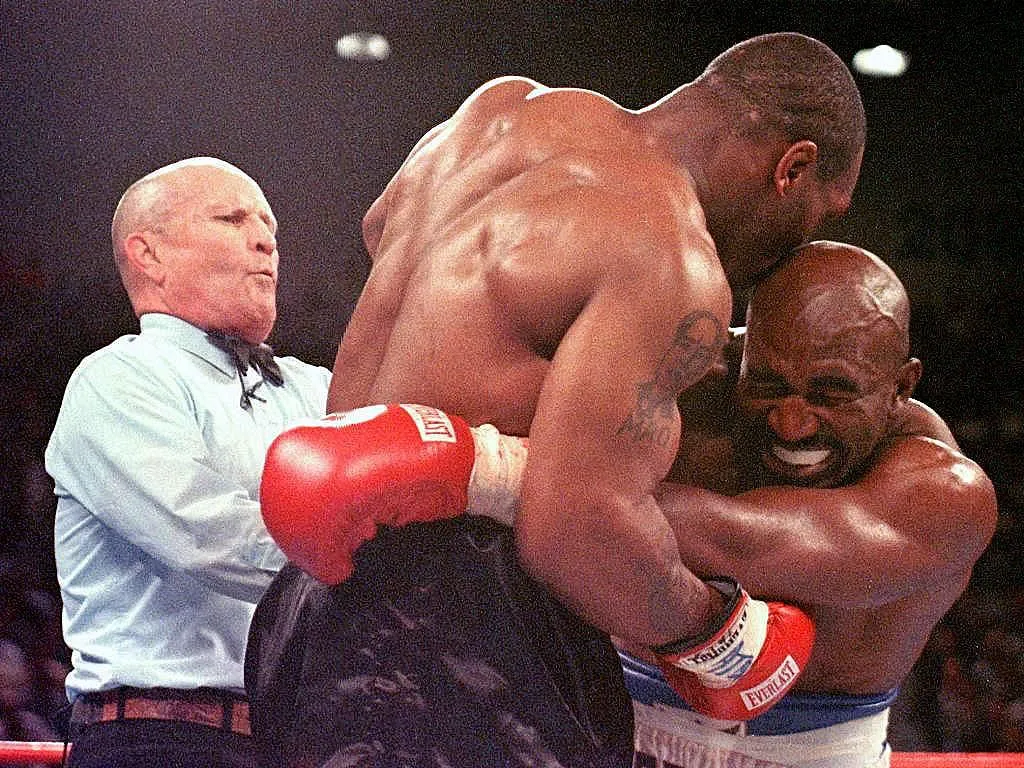 Công bố thời điểm màn tái đấu Tyson - Holyfield - Ảnh 1. Công bố thời điểm màn tái đấu Tyson - Holyfield - Ảnh 1.