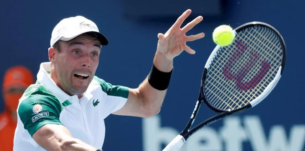 Vòng 3 đơn nam Miami mở rộng: John Isner và Bautista Agut giành quyền đi tiếp - Ảnh 1. Vòng 3 đơn nam Miami mở rộng: John Isner và Bautista Agut giành quyền đi tiếp - Ảnh 1.
