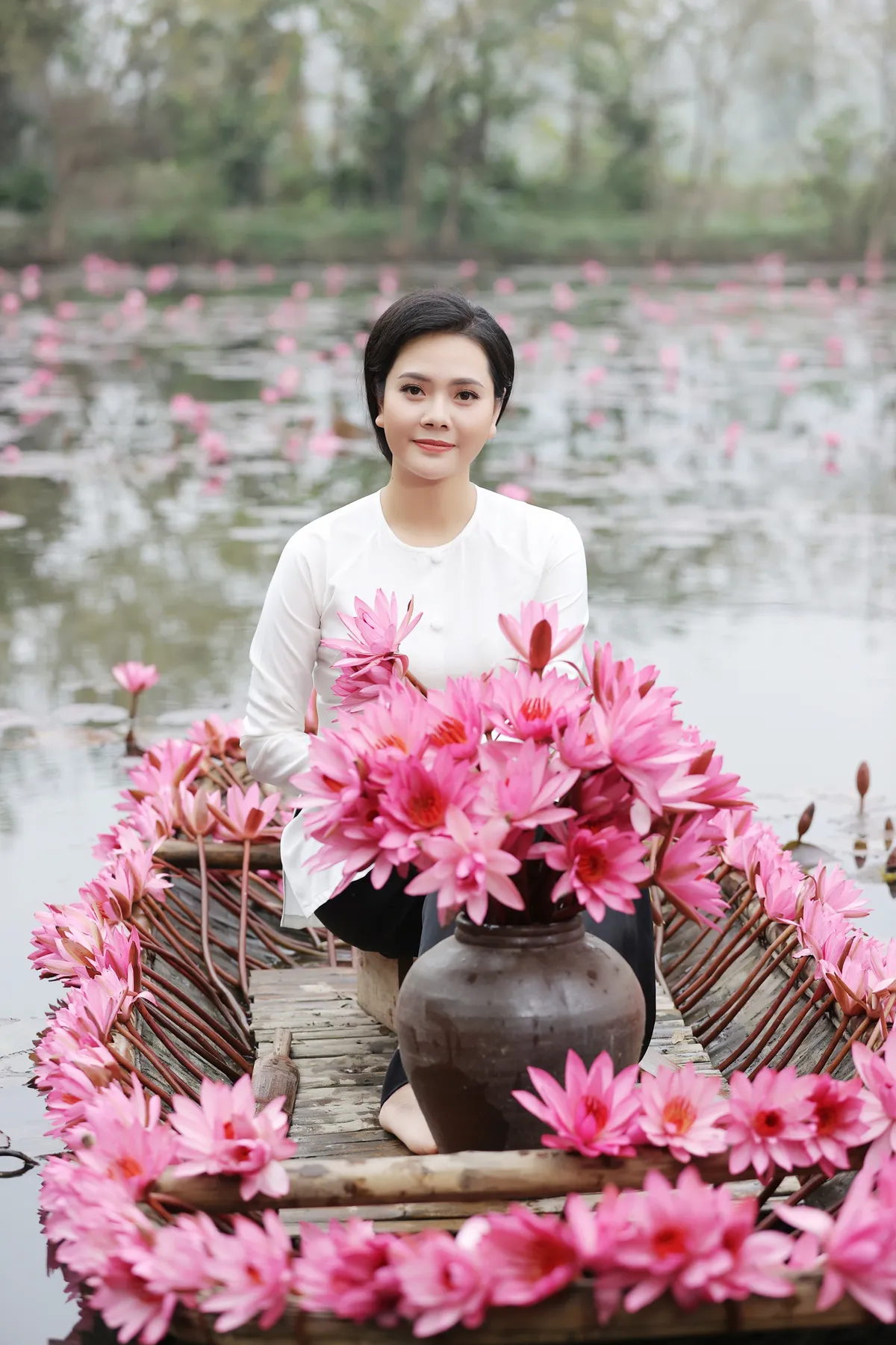 Sao mai Lương Nguyệt Anh đưa “chàng trai đặc biệt” vào MV dịp 8/3 - Ảnh 7.