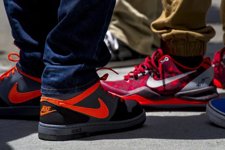 Phó Chủ tịch Nike từ chức sau nghi vấn tuồn hàng cho con trai bán kiếm lời - Ảnh 1. Phó Chủ tịch Nike từ chức sau nghi vấn tuồn hàng cho con trai bán kiếm lời - Ảnh 1.