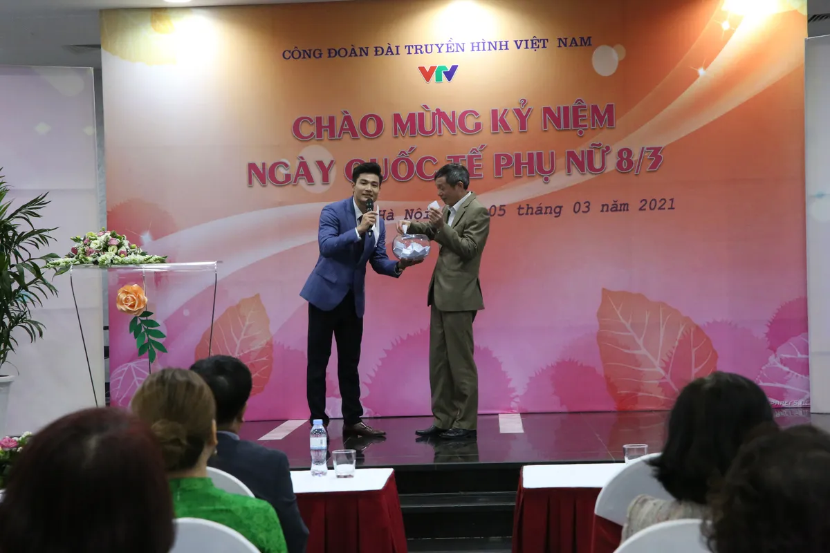 Đài THVN sôi nổi hoạt động kỷ niệm ngày Quốc tế phụ nữ 8/3 - Ảnh 9. Đài THVN sôi nổi hoạt động kỷ niệm ngày Quốc tế phụ nữ 8/3 - Ảnh 9.