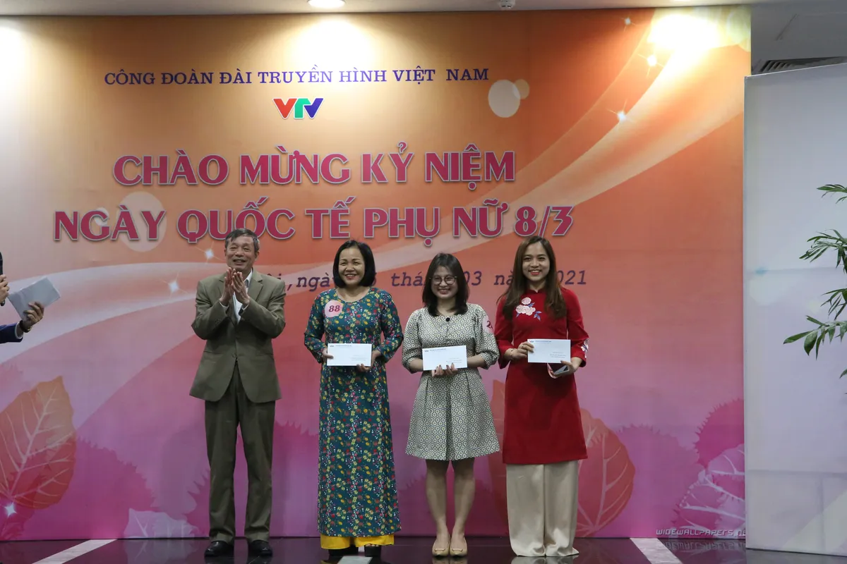 Đài THVN sôi nổi hoạt động kỷ niệm ngày Quốc tế phụ nữ 8/3 - Ảnh 10. Đài THVN sôi nổi hoạt động kỷ niệm ngày Quốc tế phụ nữ 8/3 - Ảnh 10.