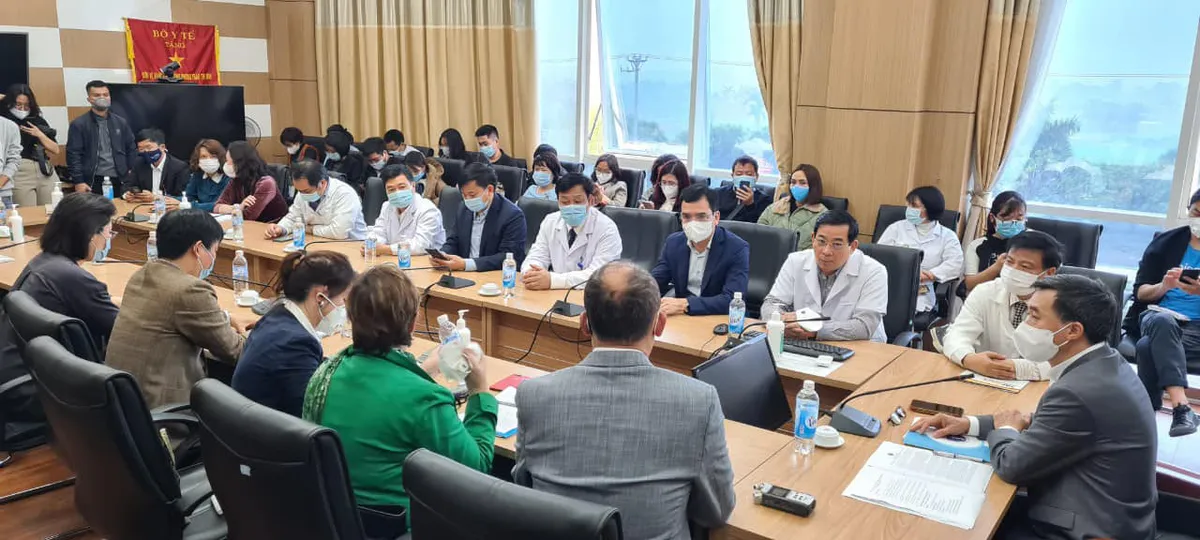 Bộ Y tế kêu gọi người dân cả nước đến lượt mình hãy đi tiêm phòng COVID-19 - Ảnh 1. Bộ Y tế kêu gọi người dân cả nước đến lượt mình hãy đi tiêm phòng COVID-19 - Ảnh 1.
