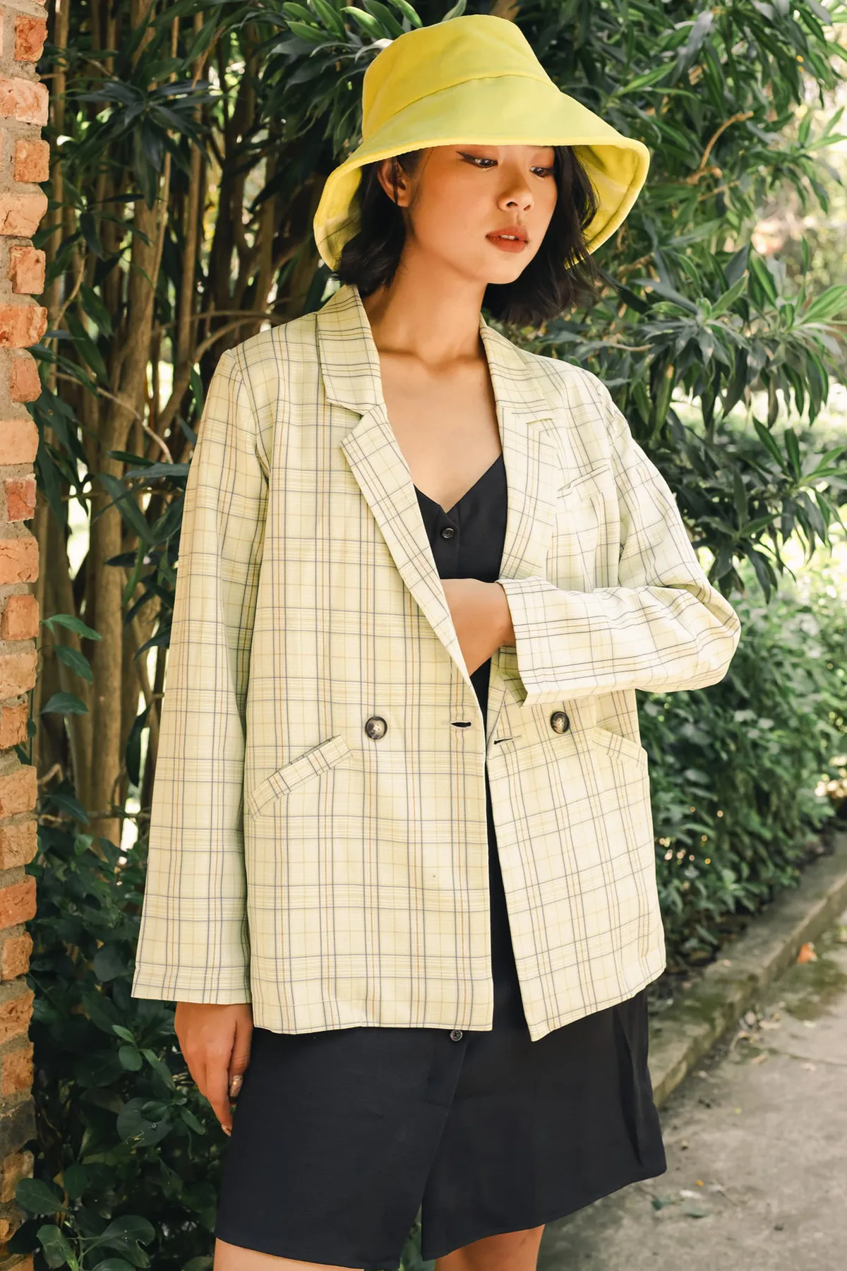 Thời trang Lady House h&uacute;t kh&aacute;ch từ những mẫu thiết kế hiện đại v&agrave; đầy quyến rũ - Ảnh 2.