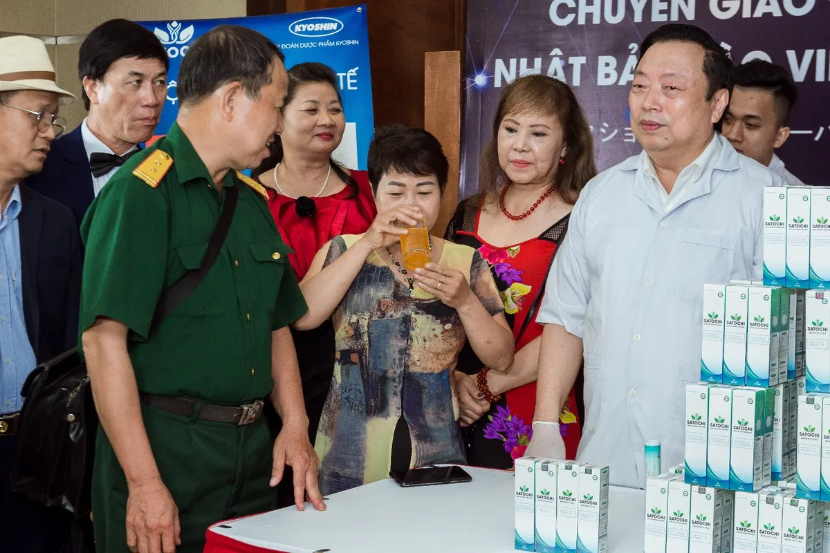 Cộng đồng người bị tiểu đường n&oacute;i g&igrave; về TPBVSK Satochi? - Ảnh 1.