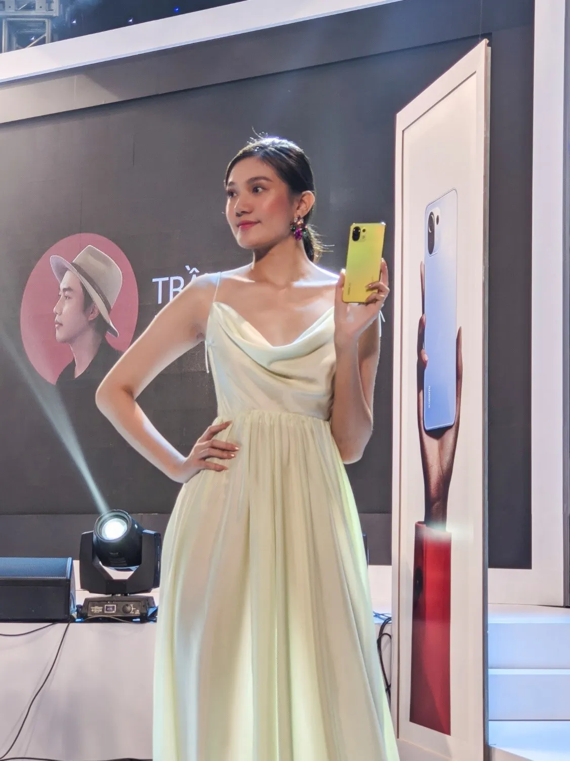 CellphoneS mở b&aacute;n Xiaomi Mi 11 Lite 5G, si&ecirc;u phẩm với chip Snap 780 đầu ti&ecirc;n của Xiaomi - Ảnh 2.