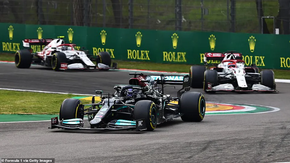 Max Verstappen về nhất tại GP Emilia - Romagna - Ảnh 1. Max Verstappen về nhất tại GP Emilia - Romagna - Ảnh 1.