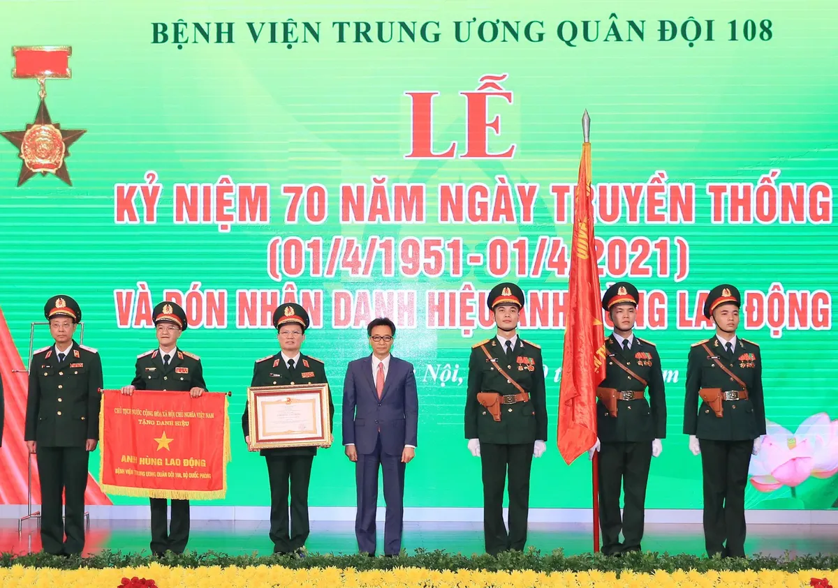 Kỷ niệm 70 năm Ngày truyền thống Bệnh viện Trung ương Quân đội 108 - Ảnh 1.