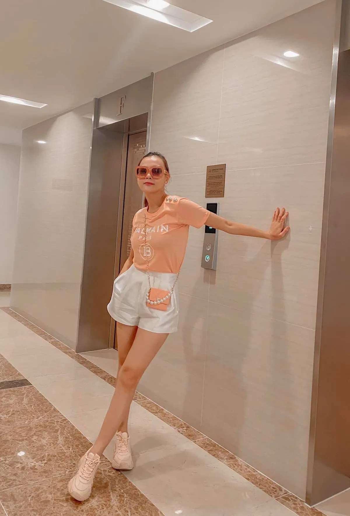 Những chiếc túi hiệu đắt đỏ yêu thích của Phương Oanh - Ảnh 4. Những chiếc túi hiệu đắt đỏ yêu thích của Phương Oanh - Ảnh 4.