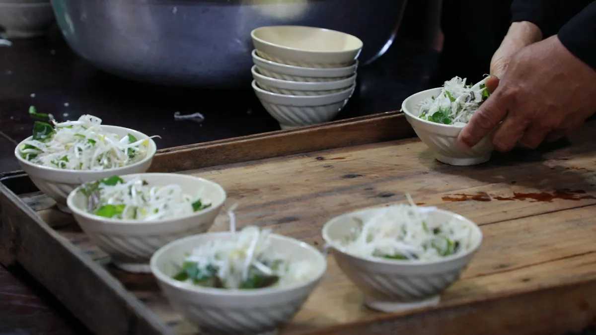 Nh&agrave; Lớn Long Sơn tổ chức lễ viếng đền &Ocirc;ng Trần - Ảnh 2.