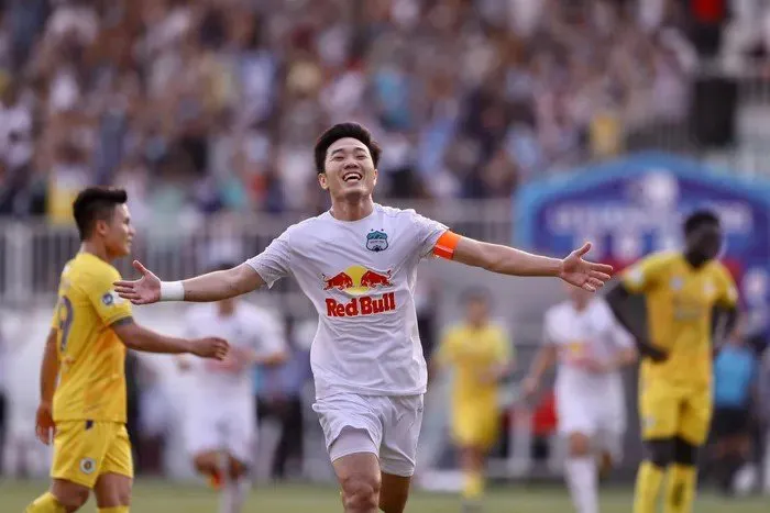 Vòng 11 LS V.League 1-2021: Nước rút! - Ảnh 6. Vòng 11 LS V.League 1-2021: Nước rút! - Ảnh 6.