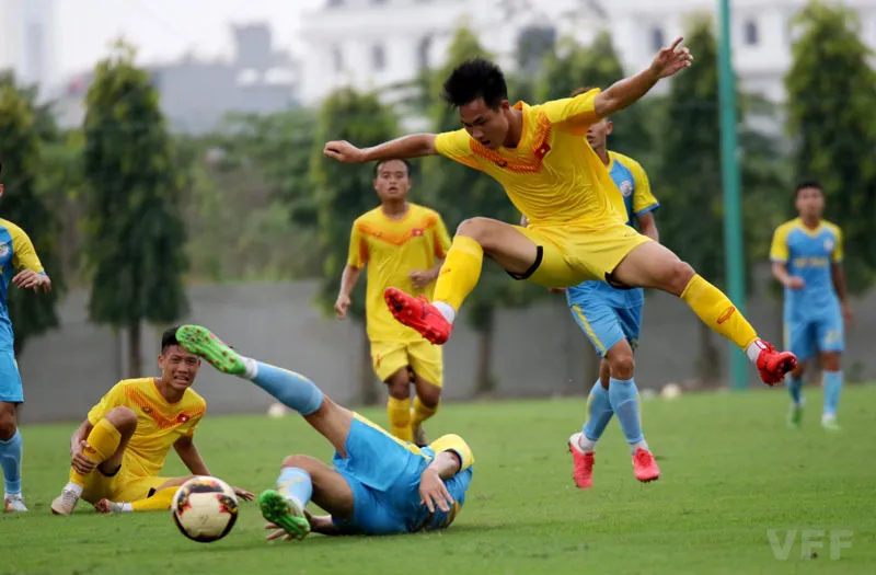 ĐT U18 Việt Nam bị cầm hòa trong trận đá tập duy nhất ở đợt hội quân lần 2 - Ảnh 2. ĐT U18 Việt Nam bị cầm hòa trong trận đá tập duy nhất ở đợt hội quân lần 2 - Ảnh 2.
