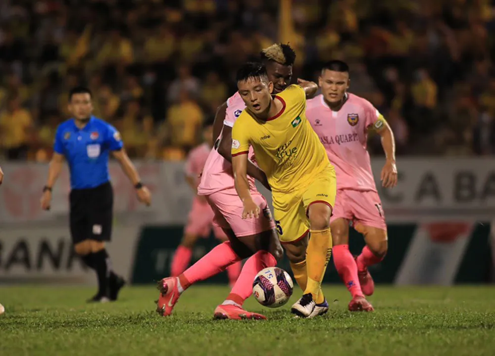 Vòng 11 LS V.League 1-2021: Nước rút! - Ảnh 8. Vòng 11 LS V.League 1-2021: Nước rút! - Ảnh 8.