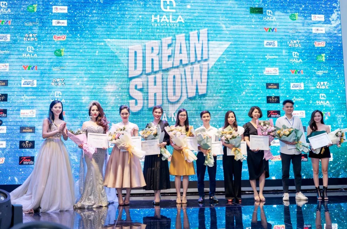 Dream Show - Đ&ecirc;m diễn đa m&agrave;u sắc v&agrave; truyền tải những th&ocirc;ng điệp &yacute; nghĩa - Ảnh 7.