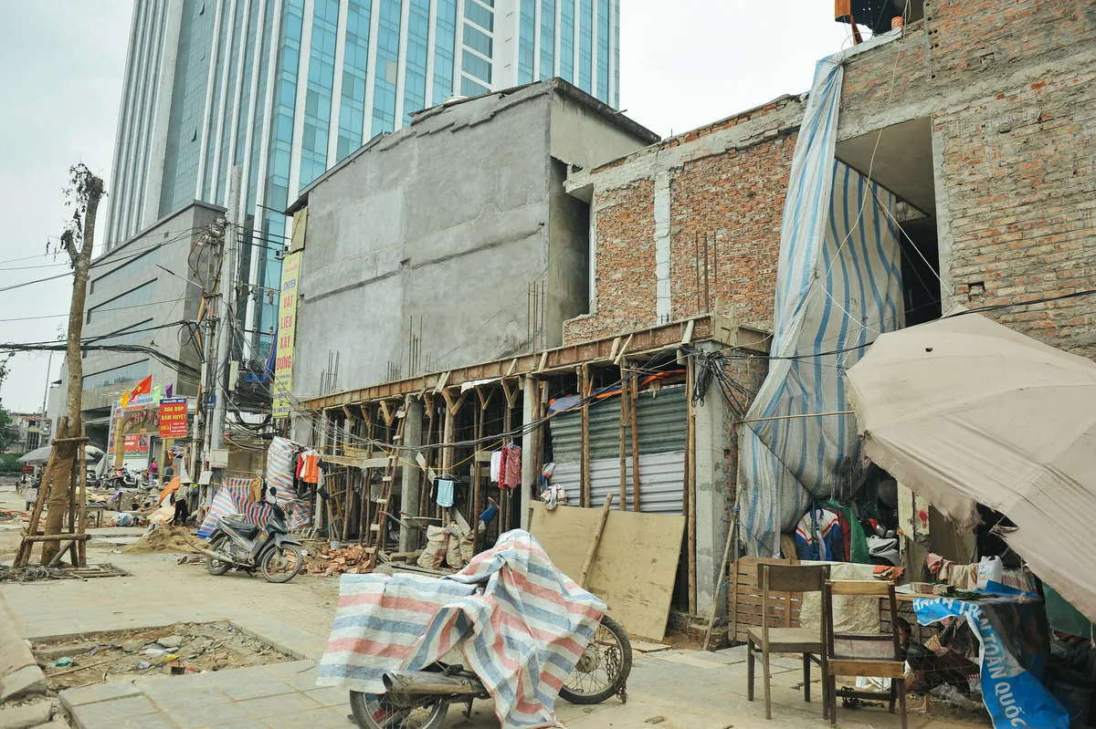Tái diễn tình trạng nhà siêu mỏng, siêu méo sau giải phóng mặt bằng - Ảnh 12. Tái diễn tình trạng nhà siêu mỏng, siêu méo sau giải phóng mặt bằng - Ảnh 12.