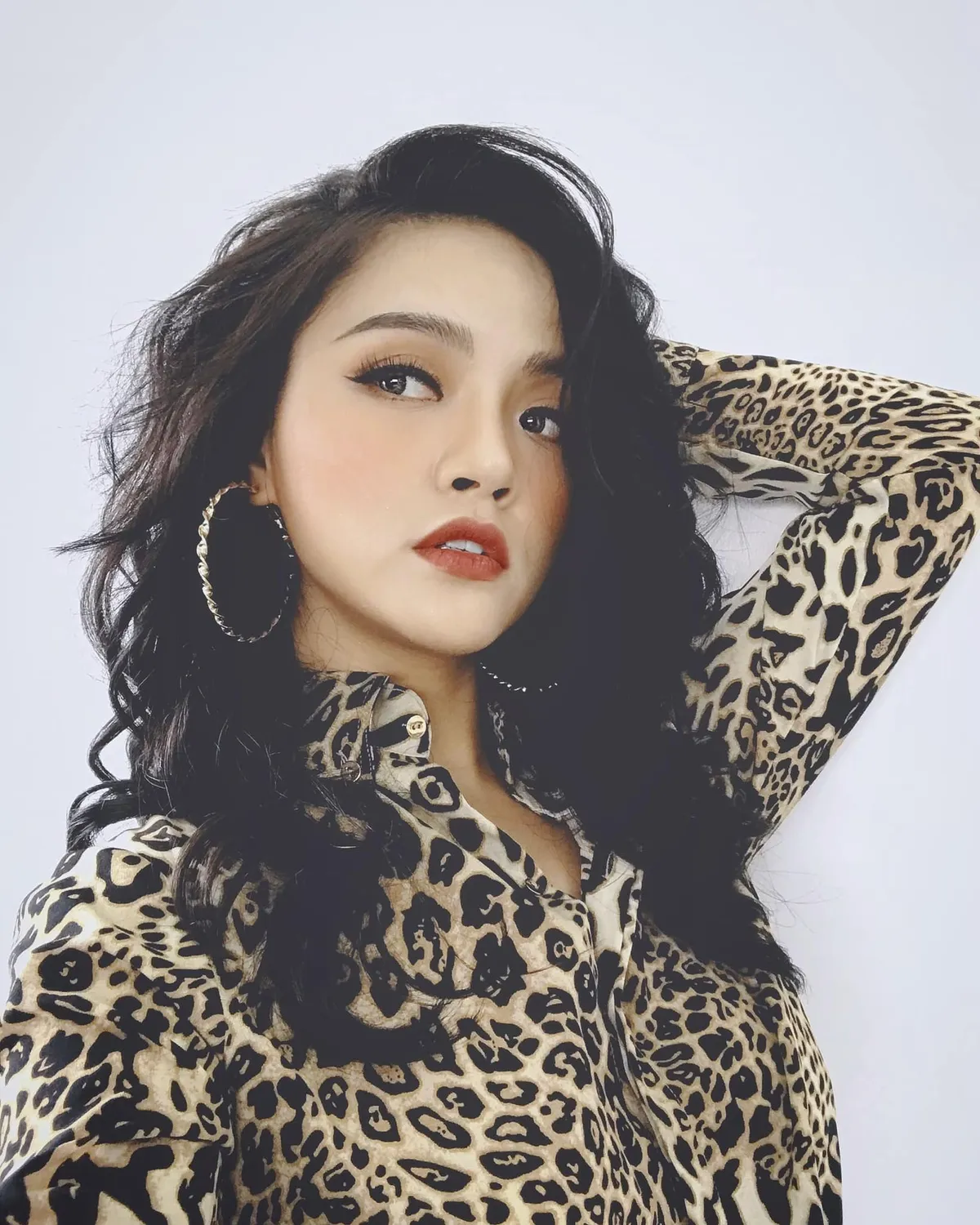 Thu Quỳnh sang chảnh ki&ecirc;u kỳ trong phim mới - Ảnh 4.