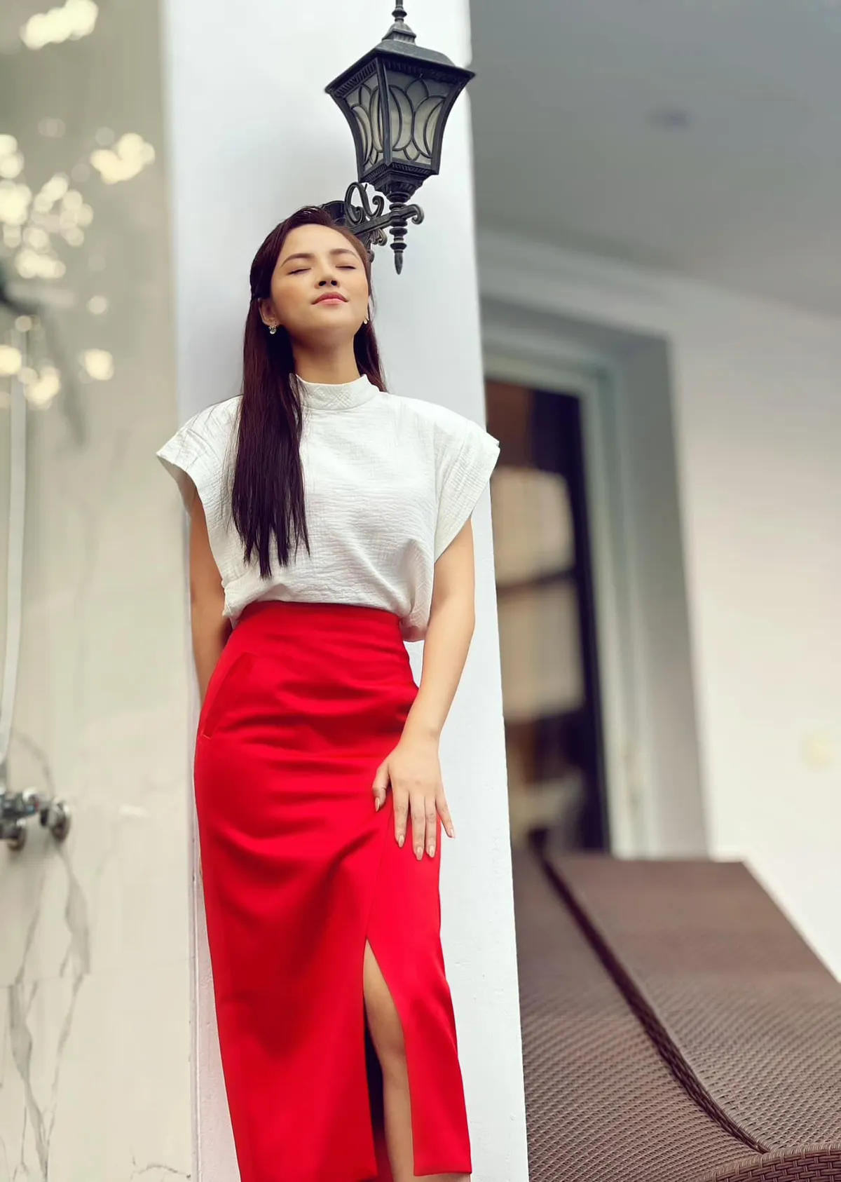 Thu Quỳnh sang chảnh ki&ecirc;u kỳ trong phim mới - Ảnh 6.