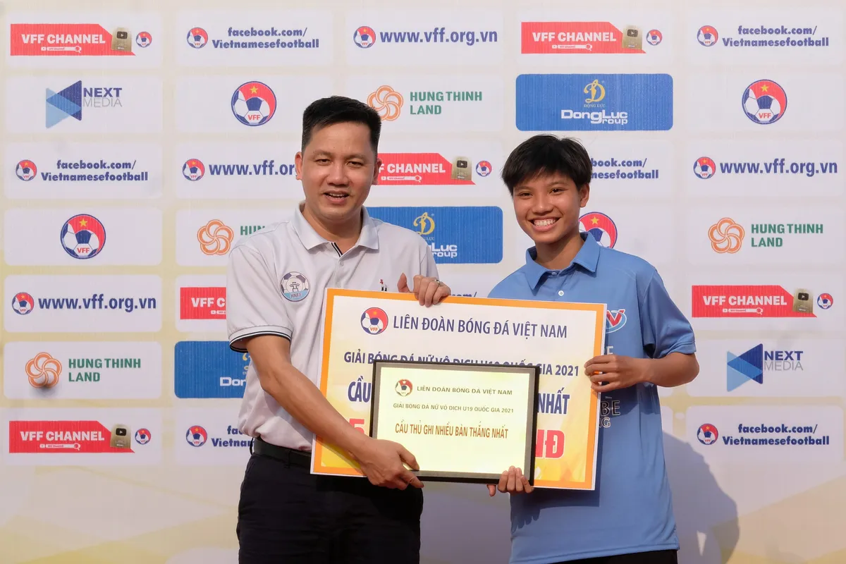 Ảnh: Than KSVN vô địch Giải bóng đá nữ U19 Quốc gia 2021 - Ảnh 1.