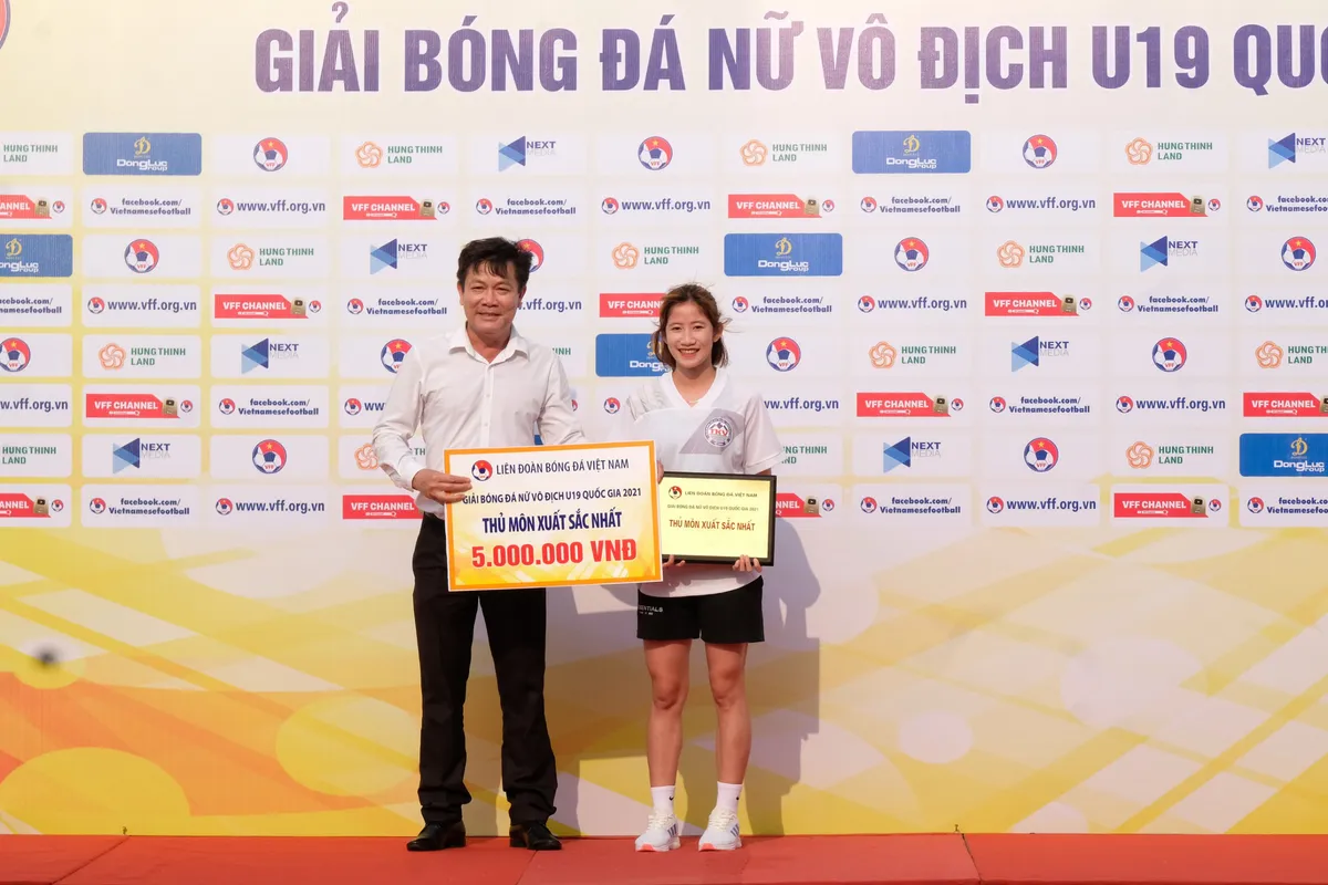 Ảnh: Than KSVN vô địch Giải bóng đá nữ U19 Quốc gia 2021 - Ảnh 2.