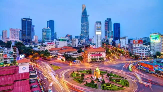 Thủ tướng ủng hộ tăng tỉ lệ điều tiết ngân sách để lại cho TP Hồ Chí Minh - Ảnh 2.