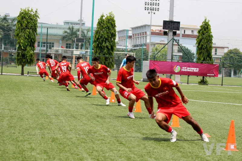 ĐT Việt Nam và U22 Việt Nam tập kín để phòng dịch COVID-19 - Ảnh 2. ĐT Việt Nam và U22 Việt Nam tập kín để phòng dịch COVID-19 - Ảnh 2.