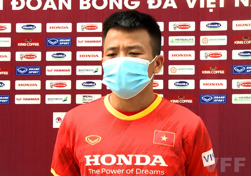 Các tuyển thủ U22 Việt Nam nỗ lực bắt nhịp với giáo án của ban huấn luyện - Ảnh 1. Các tuyển thủ U22 Việt Nam nỗ lực bắt nhịp với giáo án của ban huấn luyện - Ảnh 1.