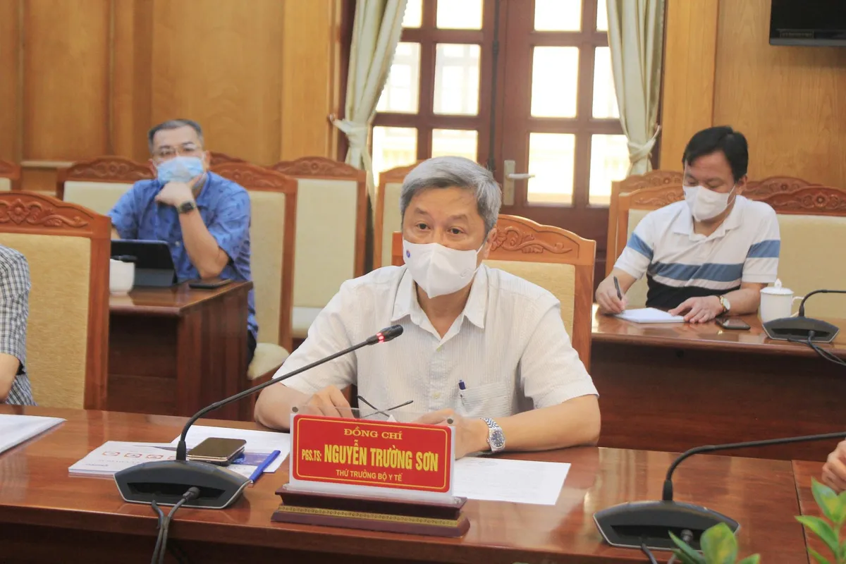 Bộ Y tế sẵn sàng tập trung nguồn lực hỗ trợ Bắc Giang chống dịch COVID-19 - Ảnh 1.