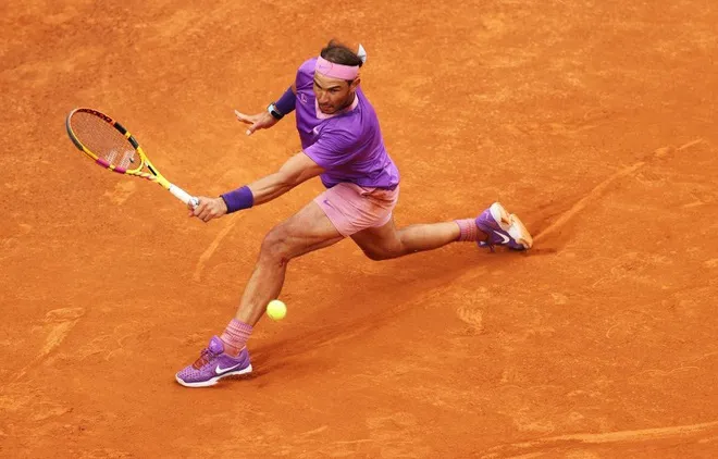 Vượt qua Djokovic, Nadal lần thứ 10 vô địch Italia mở rộng 2021 - Ảnh 3. Vượt qua Djokovic, Nadal lần thứ 10 vô địch Italia mở rộng 2021 - Ảnh 3.