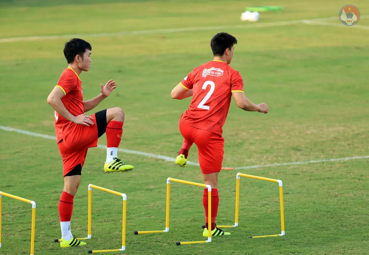 Xuân Trường trở lại tập luyện cùng ĐT Việt Nam - Ảnh 7.