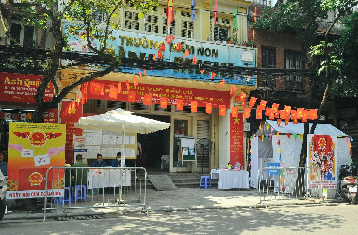 Thủ đô Hà Nội hân hoan, phấn khởi trước ngày hội toàn dân - Ảnh 8. Thủ đô Hà Nội hân hoan, phấn khởi trước ngày hội toàn dân - Ảnh 8.