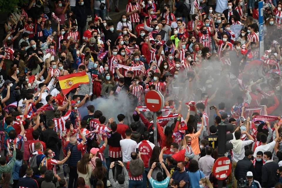 ẢNH: Atletico Madrid vô địch La Liga sau 7 năm chờ đợi - Ảnh 10. ẢNH: Atletico Madrid vô địch La Liga sau 7 năm chờ đợi - Ảnh 10.