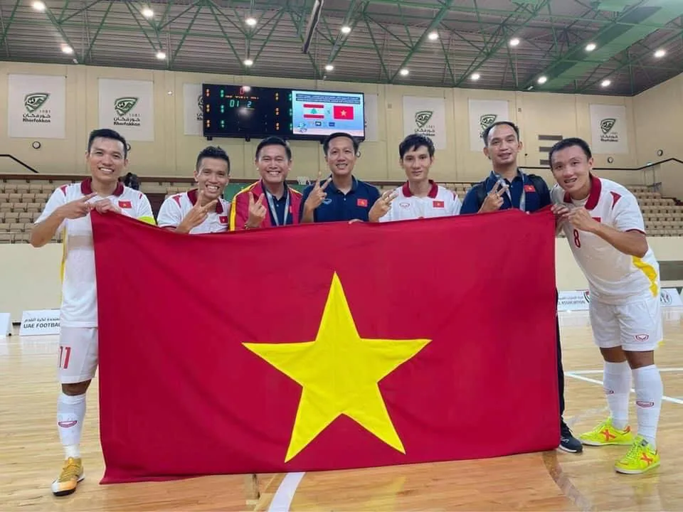 Giành vé dự World Cup, Futsal Việt Nam gửi lời cảm ơn đến người hâm mộ - Ảnh 1. Giành vé dự World Cup, Futsal Việt Nam gửi lời cảm ơn đến người hâm mộ - Ảnh 1.
