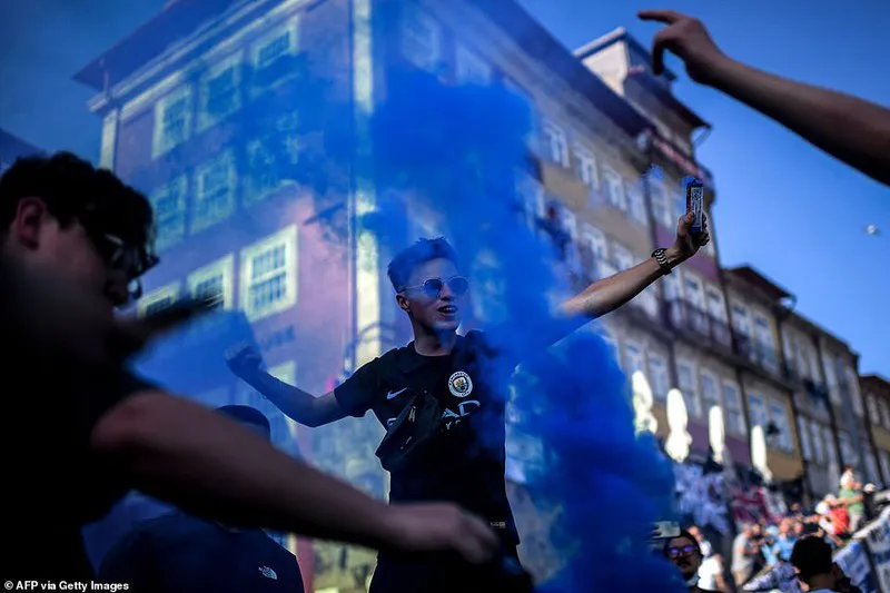 Bạo loạn trước chung kết UEFA Champions League - Ảnh 21. Bạo loạn trước chung kết UEFA Champions League - Ảnh 21.