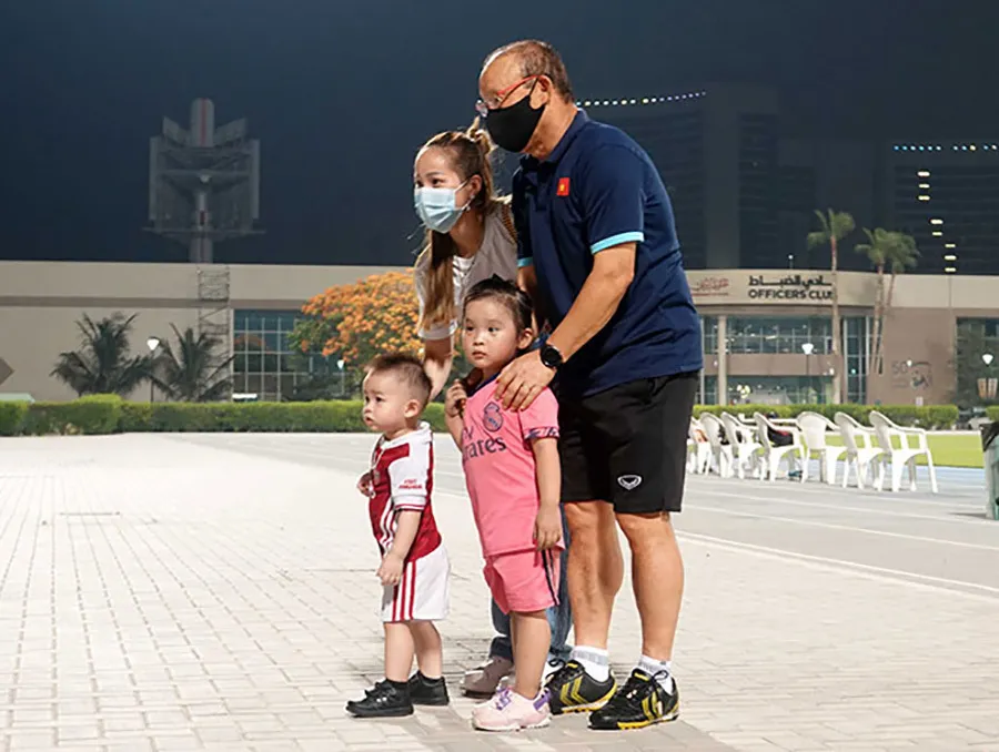 HLV Park Hang Seo gây bất ngờ với giới truyền thông và người hâm mộ - Ảnh 1. HLV Park Hang Seo gây bất ngờ với giới truyền thông và người hâm mộ - Ảnh 1.