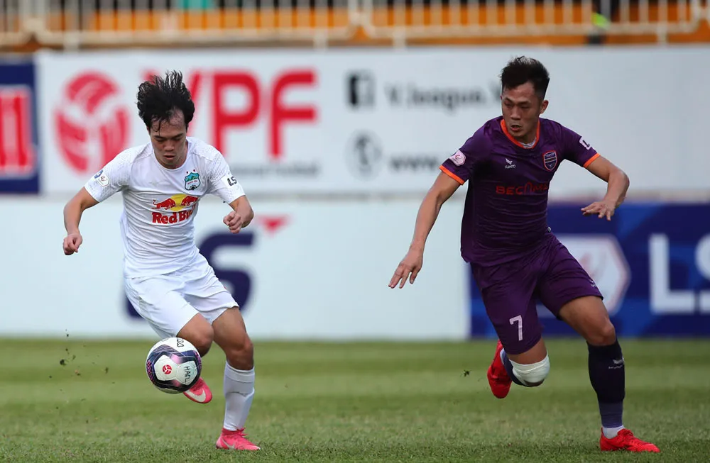 V.League chốt ngày trở lại, một đội xuống hạng - Ảnh 1. V.League chốt ngày trở lại, một đội xuống hạng - Ảnh 1.