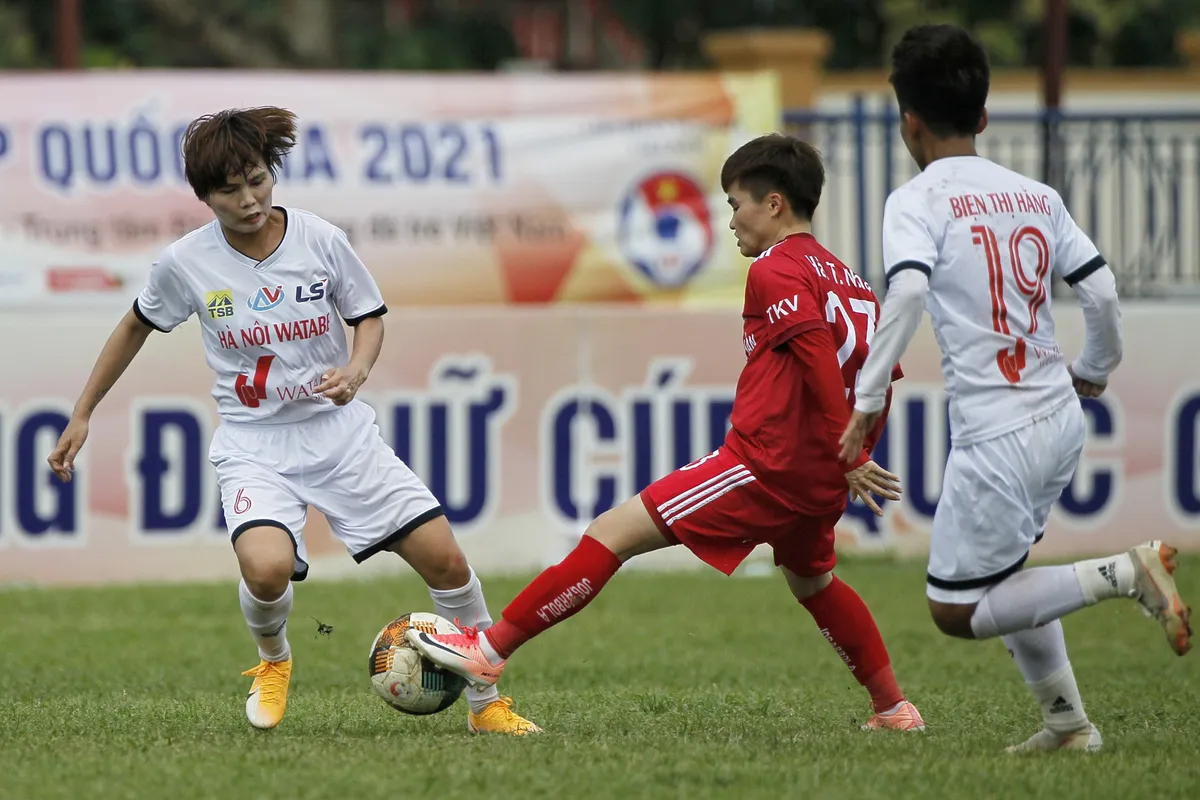 Xác định đội bóng đầu tiên vào chung kết Giải bóng đá Nữ Cúp Quốc gia 2021 - Ảnh 1.
