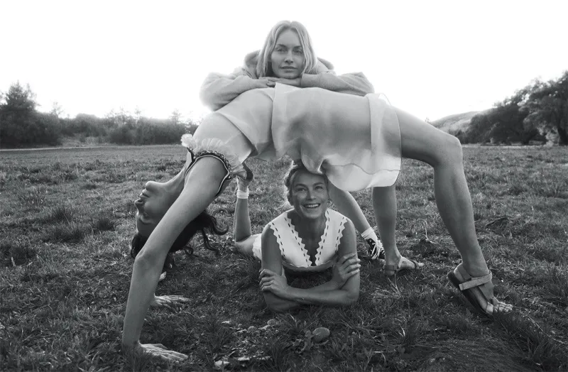 WSJ quy tụ 3 si&ecirc;u mẫu thế giới thập ni&ecirc;n 90, quậy banh m&ugrave;a h&egrave; COVID-19 - Ảnh 9.