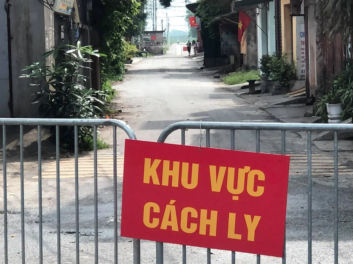 Hà Nội tiến hành tiêu độc khử khuẩn tại xã Tô Hiệu, huyện Thường Tín - Ảnh 5.