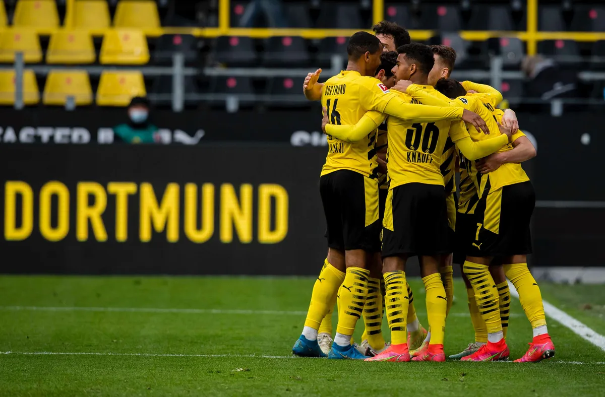 Đánh bại RB Leipzig, Dortmund giúp Bayern Munich vô địch sớm - Ảnh 2. Đánh bại RB Leipzig, Dortmund giúp Bayern Munich vô địch sớm - Ảnh 2.