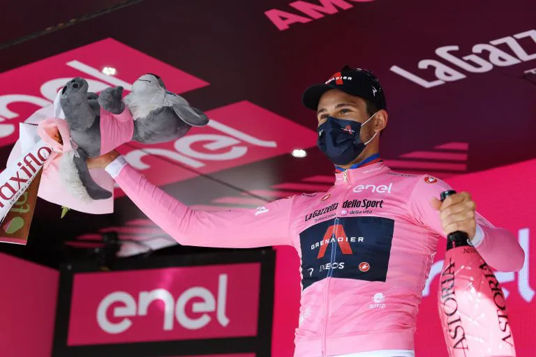 Filippo Ganna đạt thành tích tốt nhất ở chặng 1 giải xe đạp Giro dItalia 2021 - Ảnh 1. Filippo Ganna đạt thành tích tốt nhất ở chặng 1 giải xe đạp Giro dItalia 2021 - Ảnh 1.
