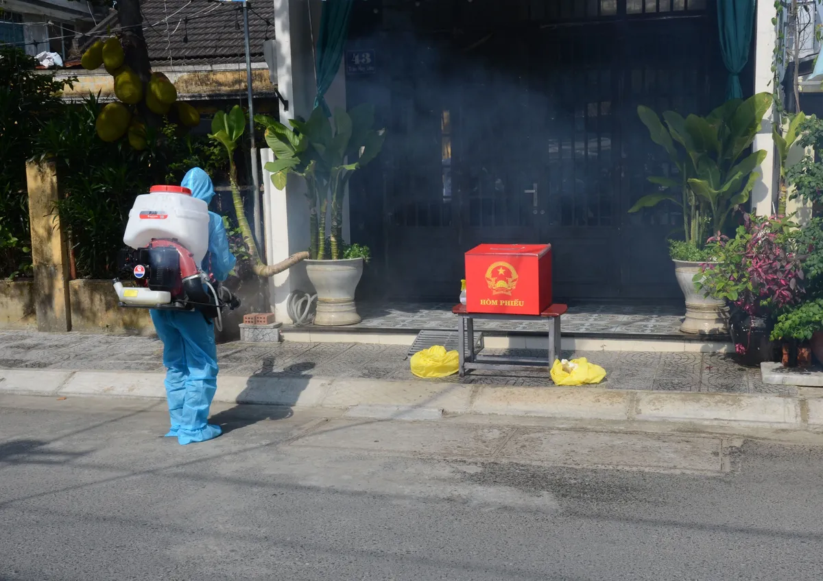 Đà Nẵng chủ động các phương án đảm bảo an toàn phòng, chống dịch trong quá trình bầu cử - Ảnh 11.