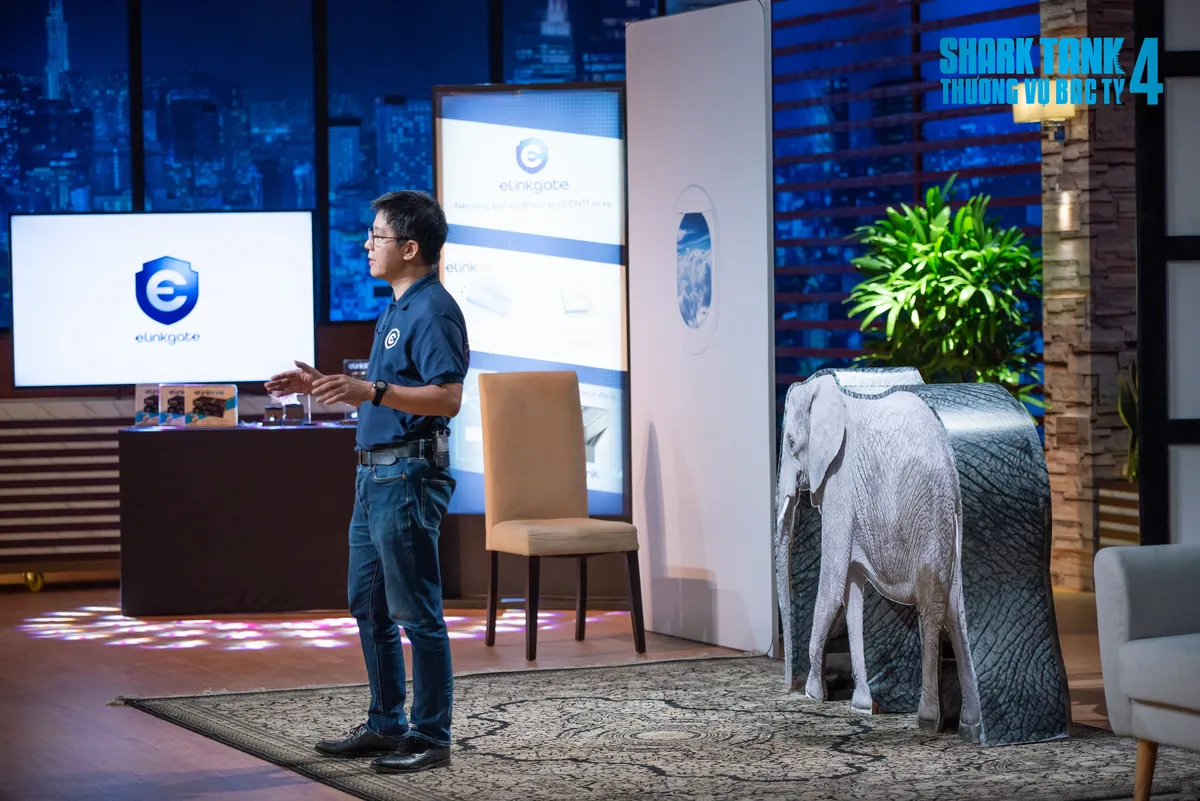 Shark Bình hứa hẹn hỗ trợ startup công nghệ thông tin tham gia Shark Tank Mỹ - Ảnh 2.