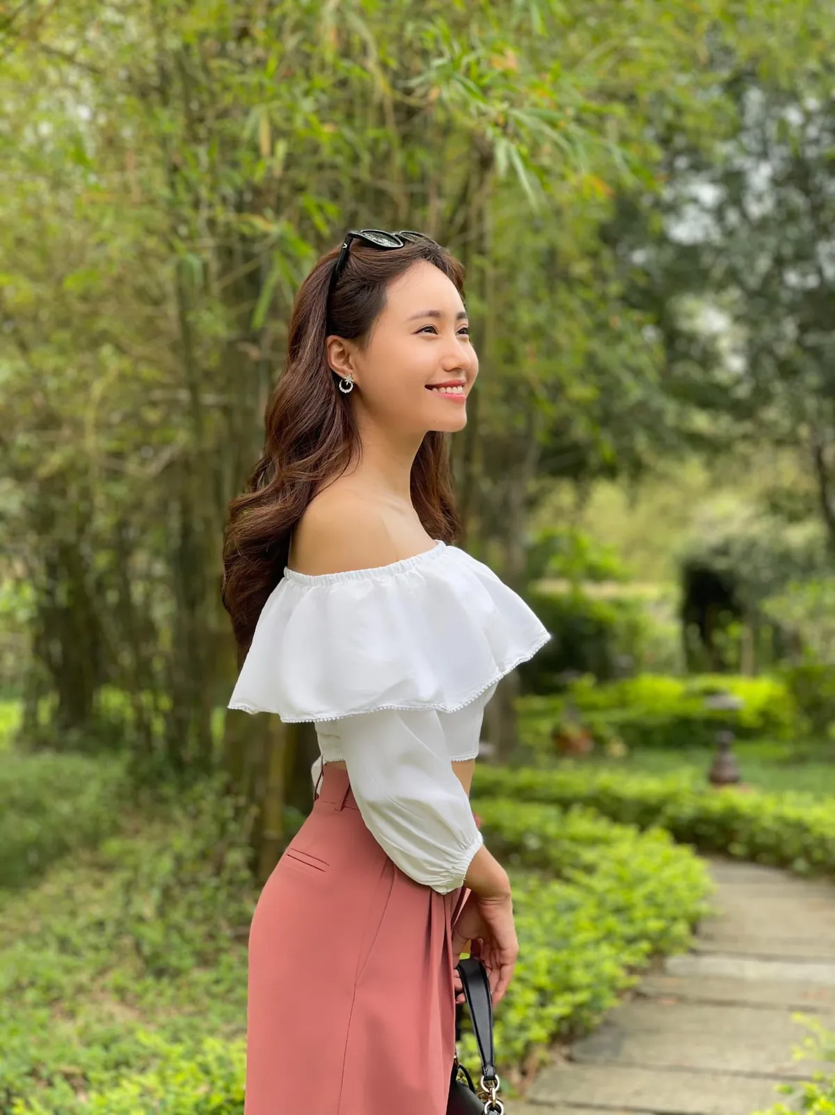 BTV, MC tuần qua: Hà My khoe vẻ đẹp mong manh, Quỳnh Nga lan tỏa năng lượng tích cực - Ảnh 5.