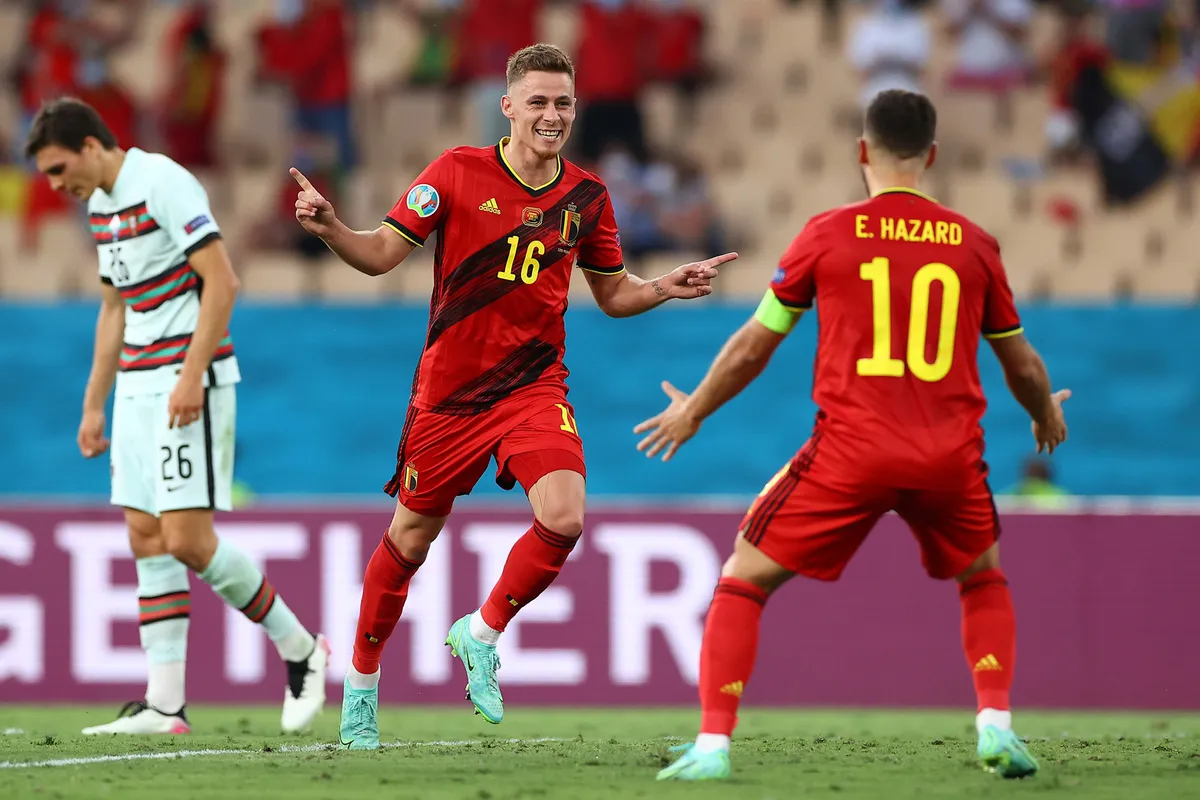 Xác định các cặp đấu và lịch thi đấu tứ kết UEFA EURO 2020: Chờ Bỉ so tài Italia - Ảnh 2. Xác định các cặp đấu và lịch thi đấu tứ kết UEFA EURO 2020: Chờ Bỉ so tài Italia - Ảnh 2.