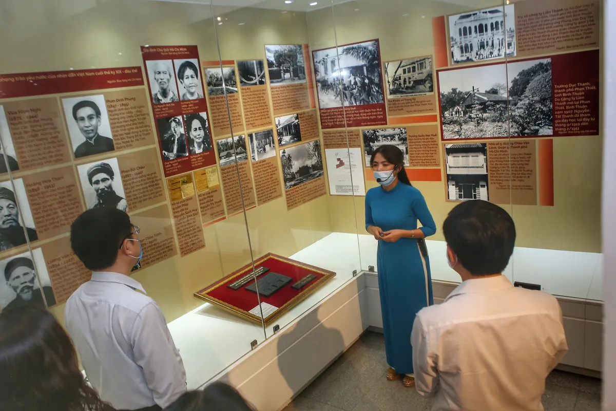 Khai mạc trưng b&agrave;y chuy&ecirc;n đề &ldquo;Người đi t&igrave;m h&igrave;nh của nước&rdquo; - Ảnh 1.