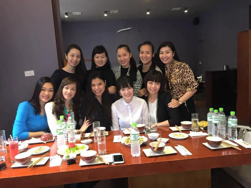 Bạn thân nói về Hoa hậu Thu Thủy: Cô ấy đã có một cuộc sống đầy màu sắc, dám nghĩ dám làm - Ảnh 2.