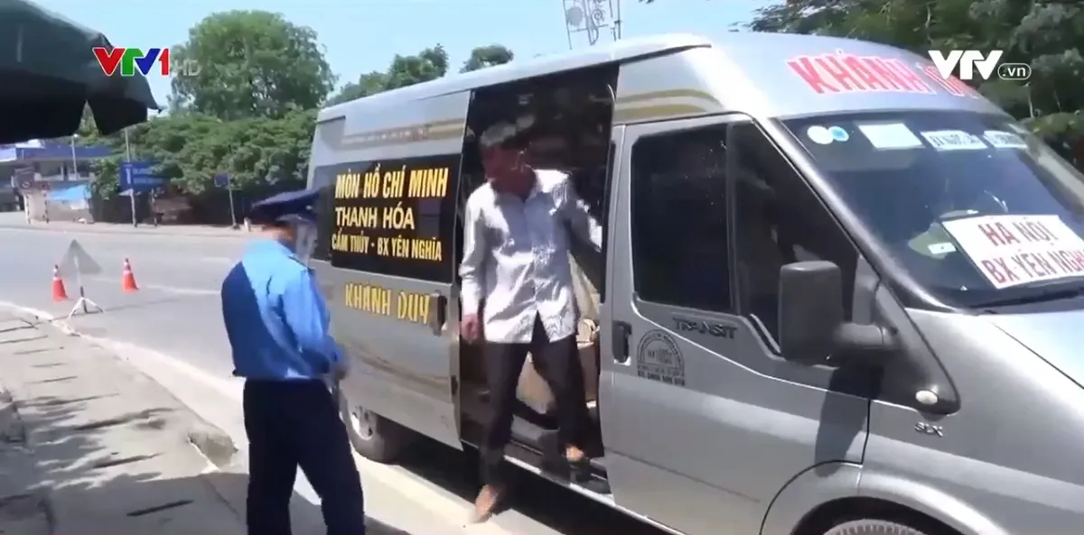 Kiểm tra hàng chục nghìn phương tiện để phòng dịch - Ảnh 1.