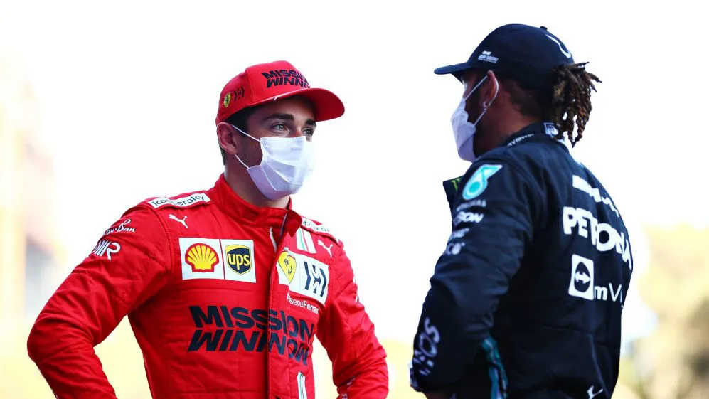 Charles Leclerc giành vị trí xuất phát đầu tiên tại GP Azerbaijan - Ảnh 2. Charles Leclerc giành vị trí xuất phát đầu tiên tại GP Azerbaijan - Ảnh 2.